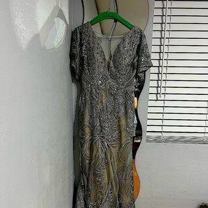 Lara night dress silver color with shiny diamonds size 14